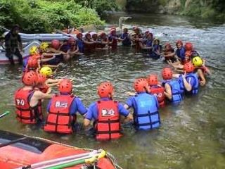  Rafting en grupo en Aude